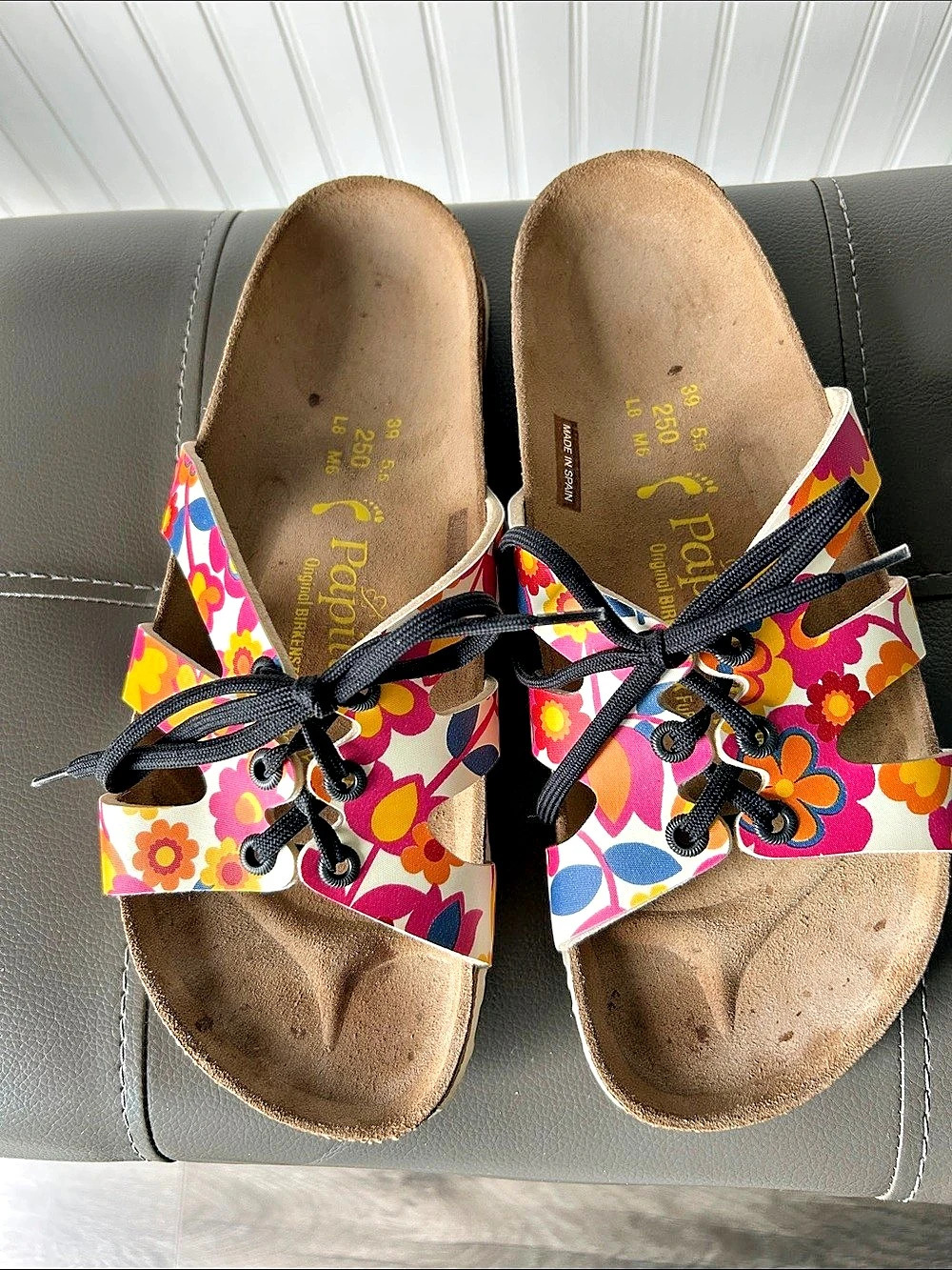 Papillio Floral Footbed Sandals in Multicolor EU 39 Ladies size 8.